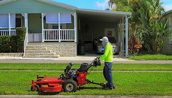 commercial grounds maintenance reading
